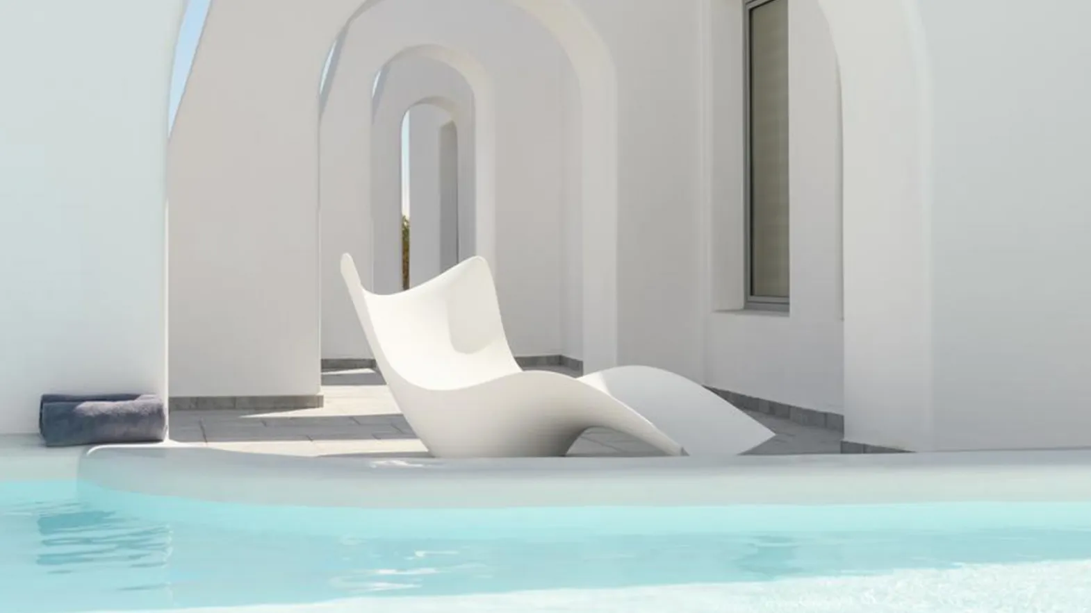 Lettino Surf Sun Lounger di Vondom